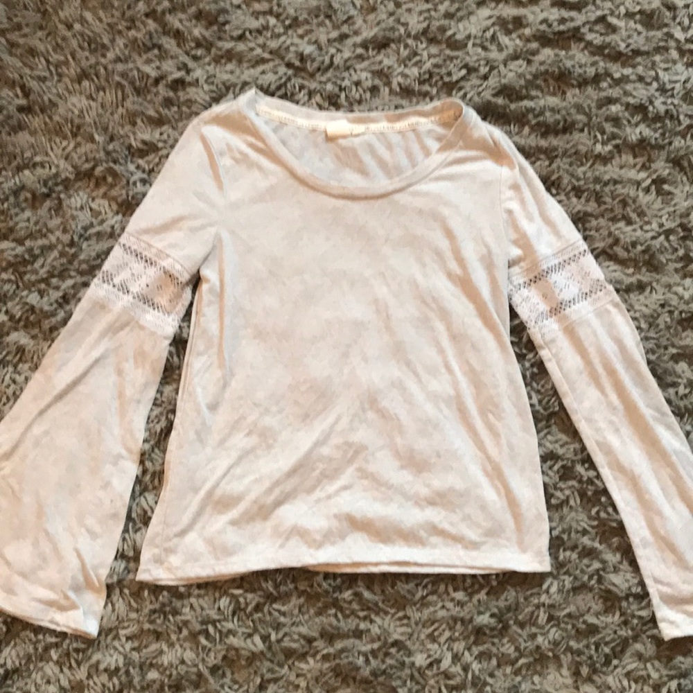 LA Hearts Grey White Flowy Dressy Long Sleeved Top